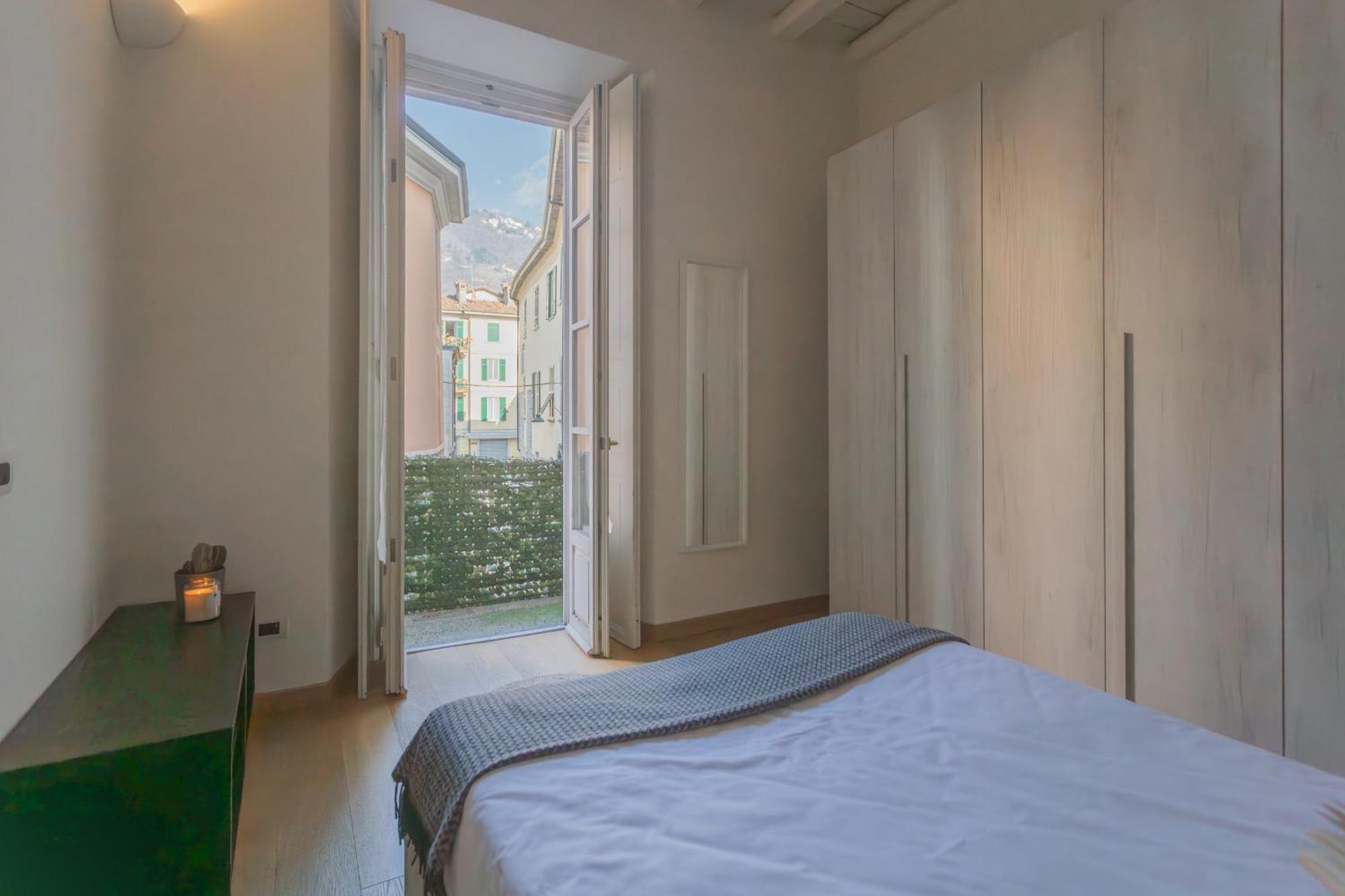 Wine Not Apartment In Como City Centre エクステリア 写真